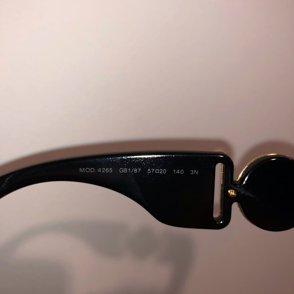 Versace Sunglasses - Picture 9 of 9